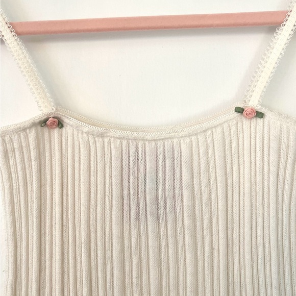 UNIF Knit Ribbed Tank with Rosettes - Picture 5 of 7